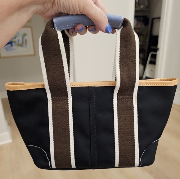 NWT Coach Hampton Weekend Women’s Handbag Purse Small Black Tote - Picture 4 of 9